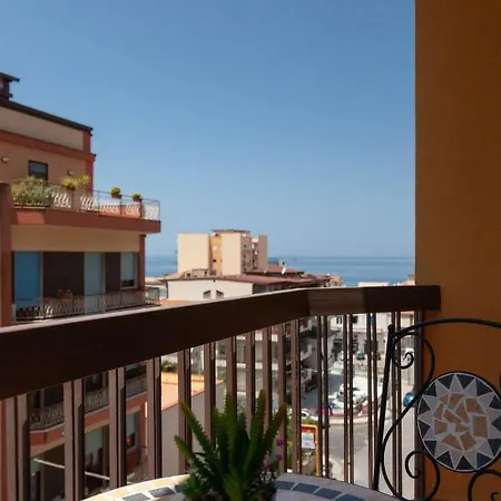Appartamento D'Autore Capo d'Orlando Exterior photo